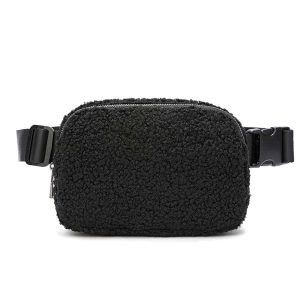 Yucka – Luxury fluffy fanny pack – Black